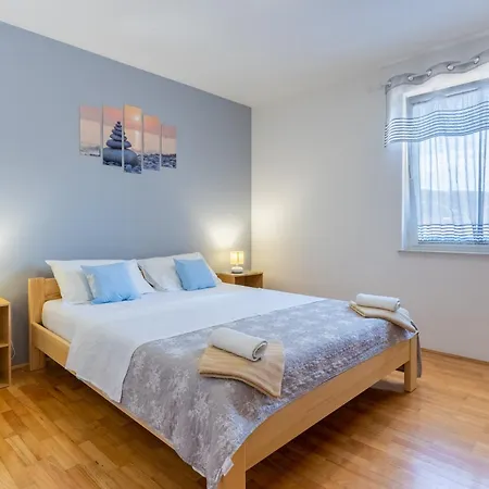 Appartement Kristian *