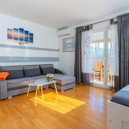 Kristian Appartement *