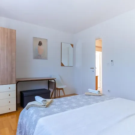 Apartment Kristian *