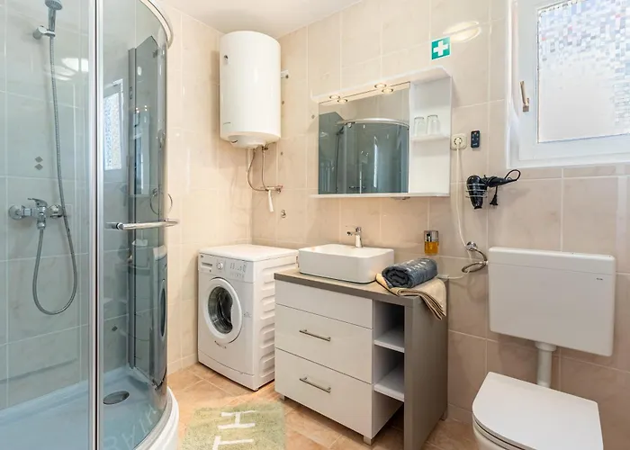 Апартаменты Kristian Црес